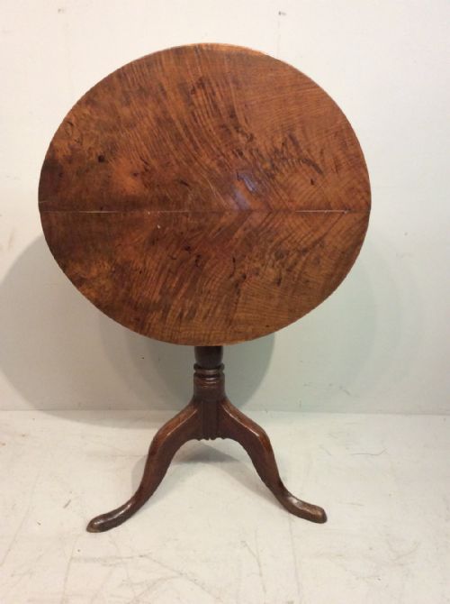 WELSH OAK TRIPOD TABLE - ADDITIONAL PHOTO 1