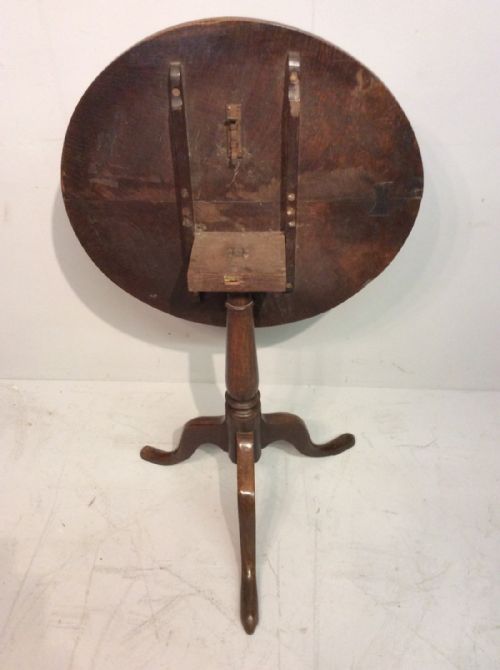 WELSH OAK TRIPOD TABLE - ADDITIONAL PHOTO 2