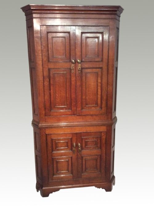 geo iii oak double corner cupboard - CATEGORY: ANTIQUE CUPBOARDS - DATED GEORGIAN