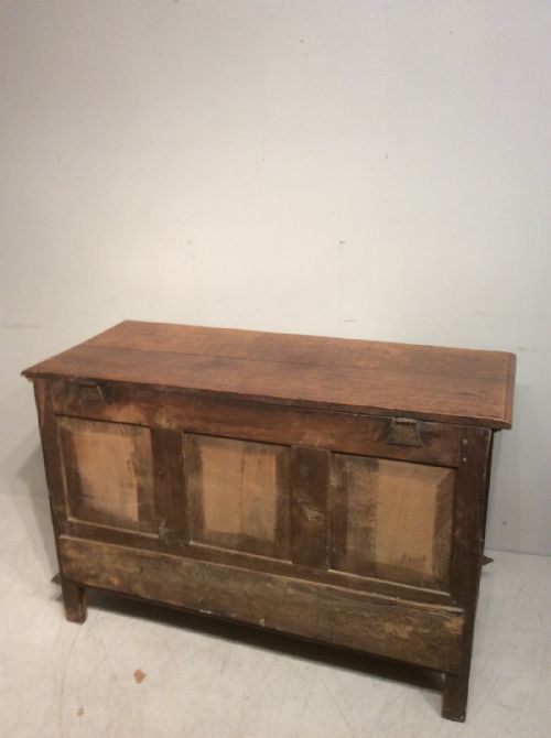 ANTIQUE OAK MULE CHEST - ADDITIONAL PHOTO 5