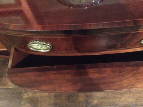 SHERATON SERPENTINE MAHOGANY SIDEBOARD - ADDITIONAL PHOTO 1