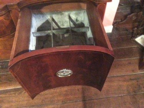 SHERATON SERPENTINE MAHOGANY SIDEBOARD - ADDITIONAL PHOTO 3
