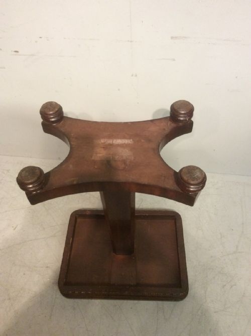 REGENCY MAHOGANY LAMP TABLE - ADDITIONAL PHOTO 3