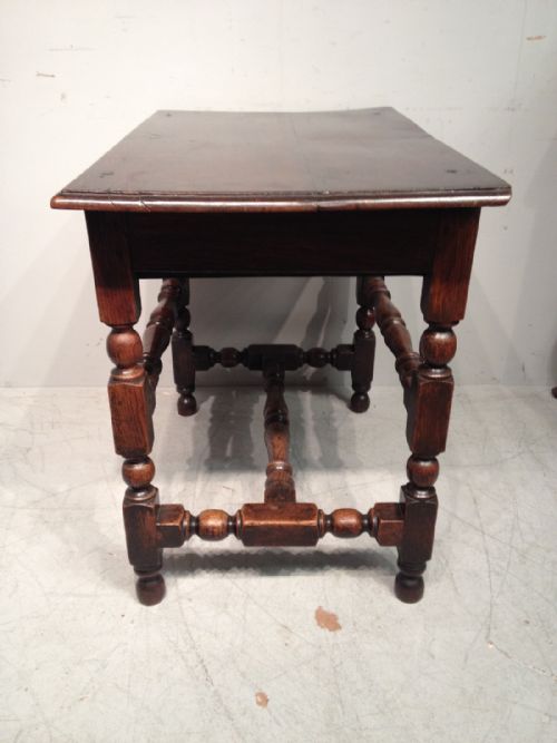 WELSH OAK SIDE TABLE - ADDITIONAL PHOTO 1