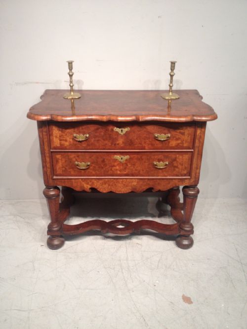 18th century dutch walnut side table - CATEGORY: ANTIQUE CHEST OF DRAWERS - DATED 18TH CENTURY