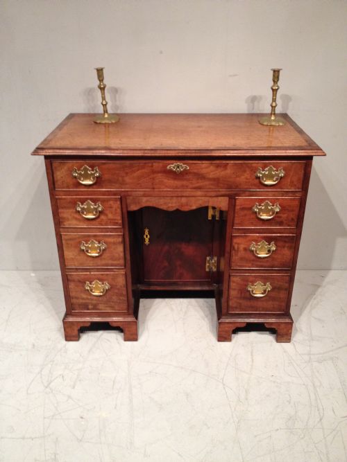 19th century mahogany kneehole desk - CATEGORY: ANTIQUE DESKS - DATED 1890