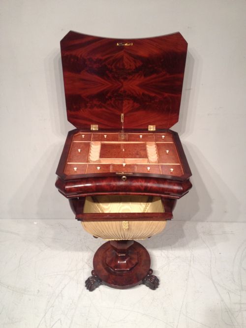 regency mahogany sewing table - CATEGORY: ANTIQUE TABLES - DATED REGENCY