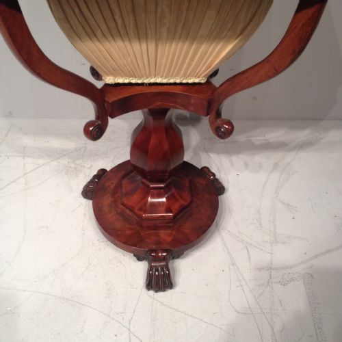 REGENCY MAHOGANY SEWING TABLE - ADDITIONAL PHOTO 2