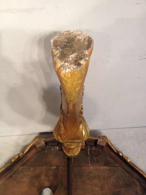 DECORATIVE CARVED GILTWOOD AND PAINTED CONSOLE TABLE - ADDITIONAL PHOTO 4