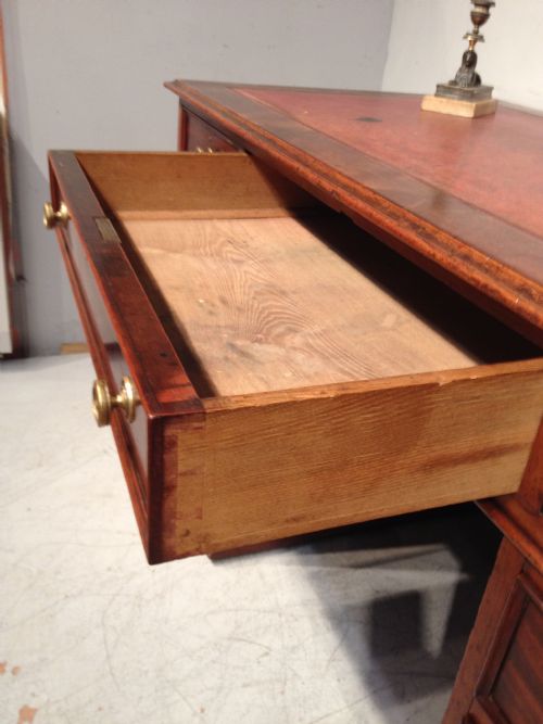 EARLY VICTORIAN MAHOGANY PEDESTAL DESK - ADDITIONAL PHOTO 3