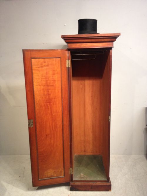 ANTIQUE SMALL MAHOGANY WARDROBE - ADDITIONAL PHOTO 1