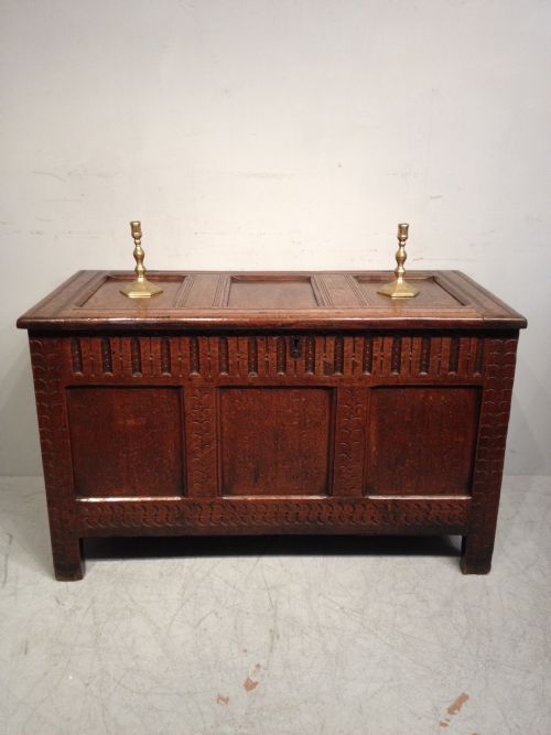 antique carved oak coffer - CATEGORY: ANTIQUE CHESTS - DATED 17TH CENTURY