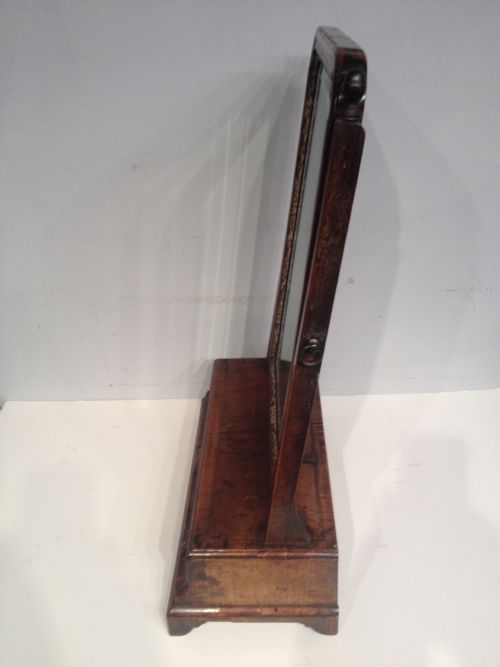 QUEEN ANNE WALNUT DRESSING MIRROR - ADDITIONAL PHOTO 1