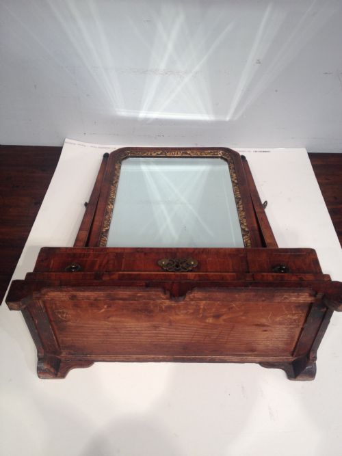 QUEEN ANNE WALNUT DRESSING MIRROR - ADDITIONAL PHOTO 3