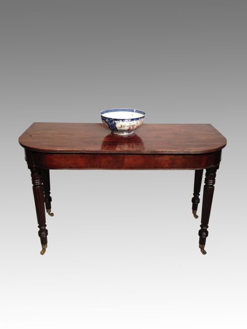 PAIR OF GEORGIAN MAHOGANY SIDETABLES - ADDITIONAL PHOTO 1