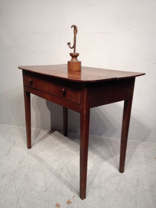 ANTIQUE OAK SIDE TABLE - ADDITIONAL PHOTO 2