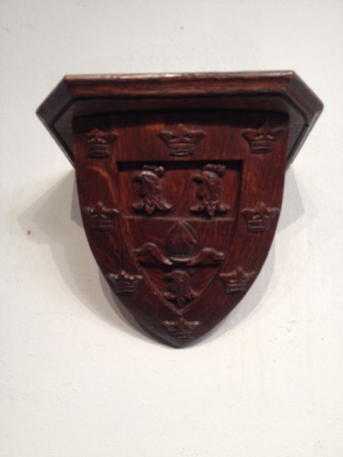 PAIR OF ANTIQUE CARVED OAK BRACKETS - ADDITIONAL PHOTO 2