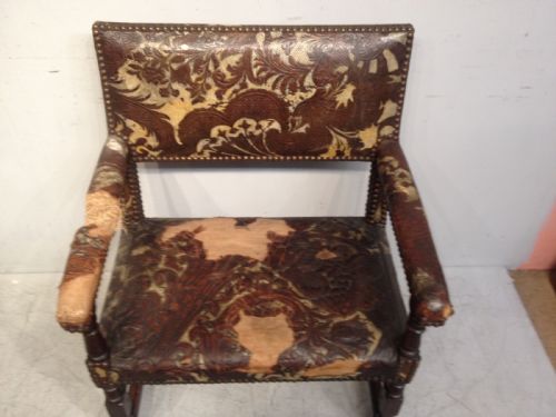 17TH CENTURY OAK ARMCHAIR - ADDITIONAL PHOTO 3