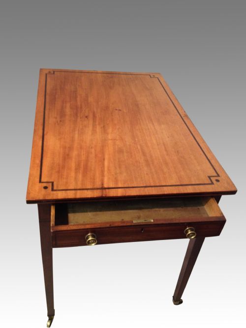 ANTIQUE GEORGIAN MAHOGANY CENTRE TABLE - ADDITIONAL PHOTO 2