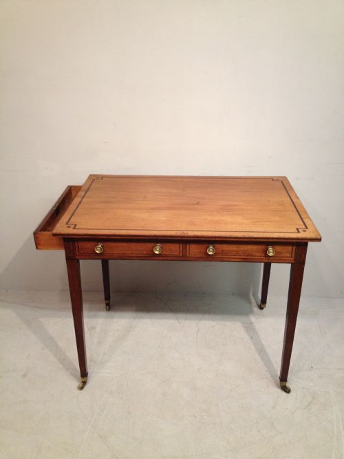 ANTIQUE GEORGIAN MAHOGANY CENTRE TABLE - ADDITIONAL PHOTO 3