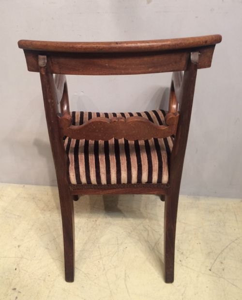 GEORGIAN MAHOGANY CHILD'S CHAIR - ADDITIONAL PHOTO 3