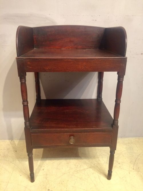 georgian mahogany bedside table - CATEGORY: ANTIQUE CABINETS - DATED GEORGIAN