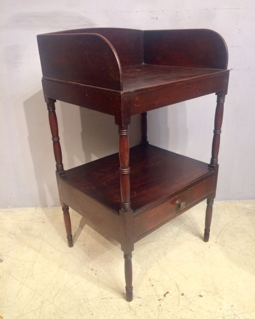 GEORGIAN MAHOGANY BEDSIDE TABLE - ADDITIONAL PHOTO 2