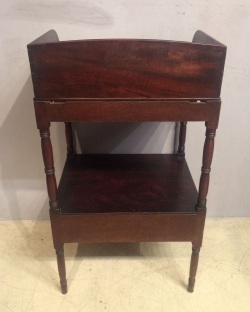 GEORGIAN MAHOGANY BEDSIDE TABLE - ADDITIONAL PHOTO 3
