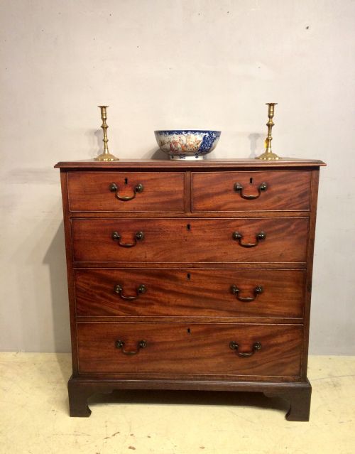 georgian mahogany chest of drawers - CATEGORY: ANTIQUE CHEST OF DRAWERS - DATED GEORGIAN