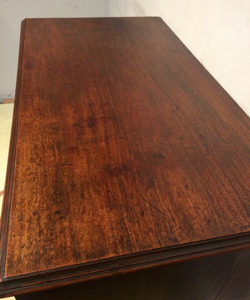 GEORGIAN MAHOGANY CHEST OF DRAWERS - ADDITIONAL PHOTO 2