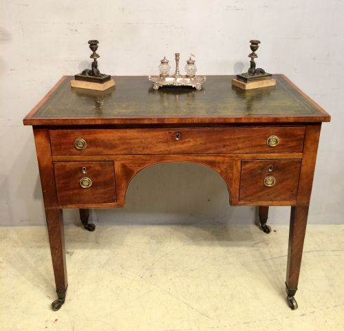 georgian mahogany ladies writing table - CATEGORY: ANTIQUE TABLES - DATED GEORGIAN