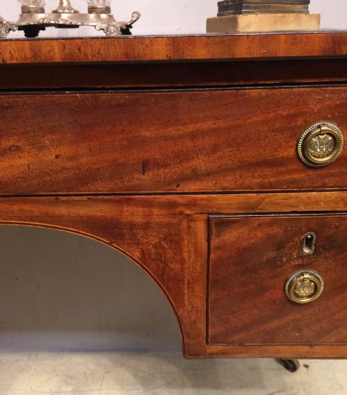 GEORGIAN MAHOGANY LADIES WRITING TABLE - ADDITIONAL PHOTO 1