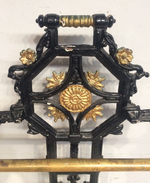 A VICTORIAN CAST IRON PAINTED STICKSTAND - ADDITIONAL PHOTO 2