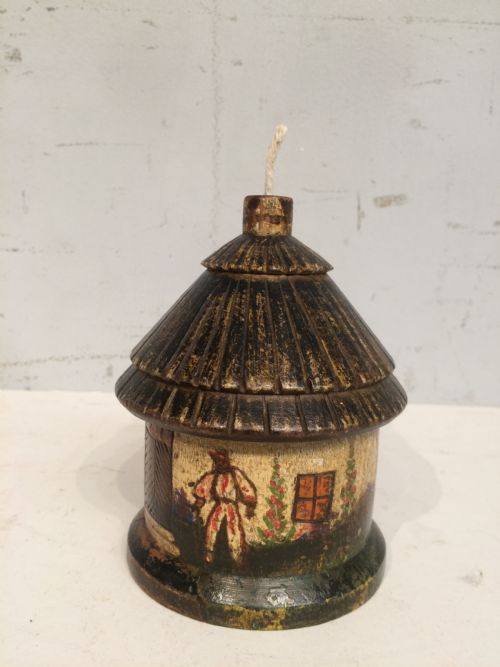 A 19TH CENTURY PAINTED TREEN STRING BOX - ADDITIONAL PHOTO 3