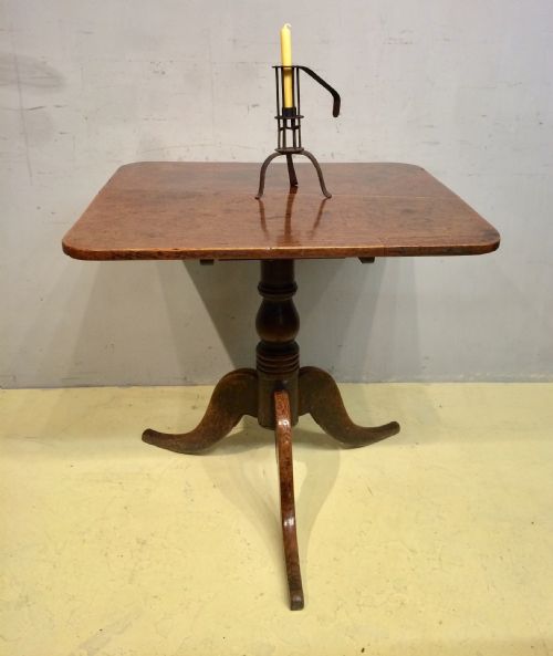 18th century welsh oak tripod table - CATEGORY: ANTIQUE TABLES - DATED 18TH CENTURY