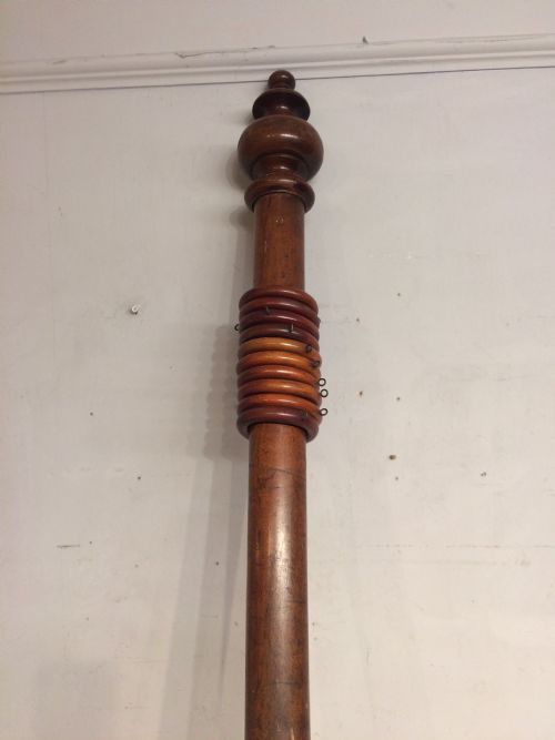 LARGE 19TH CENTURY MAHOGANY CURTAIN POLE - ADDITIONAL PHOTO 1