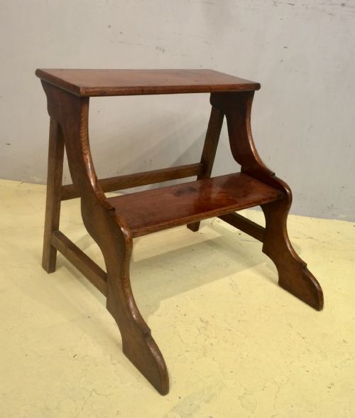 a set of 19th century oak and yew librarybed steps - CATEGORY: ANTIQUE FURNITURE - DATED 19TH CENTURY