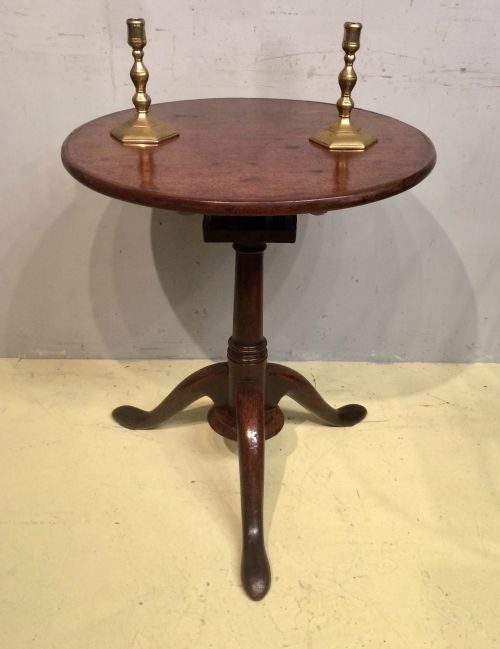 georgian red walnut tripod table - CATEGORY: ANTIQUE TABLES - DATED 18TH CENTURY