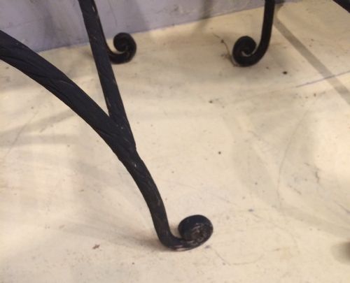 A PAIR OF DECORATIVE SPANISH IRON FRAMED FOLDING CHAIRS - ADDITIONAL PHOTO 3