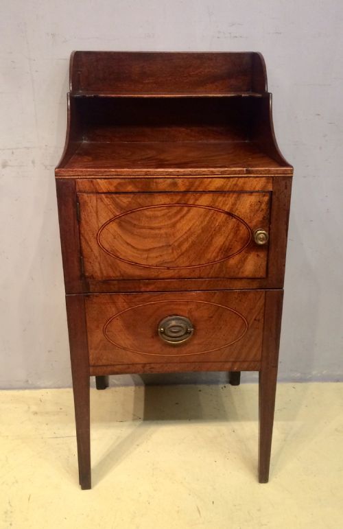 GEORGIAN MAHOGANY BEDSIDE TABLE - ADDITIONAL PHOTO 2