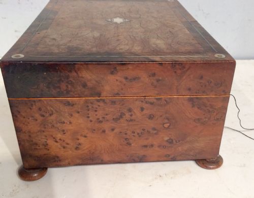 19TH CENTURY IRISH BURR YEW AND ROSEWOOD WORKBOX - ADDITIONAL PHOTO 2