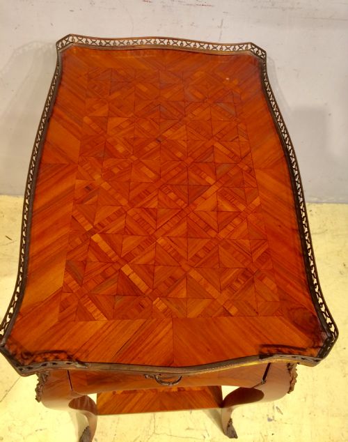 FRENCH KINGWOOD AND PARQUETRY SIDE TABLE - ADDITIONAL PHOTO 1