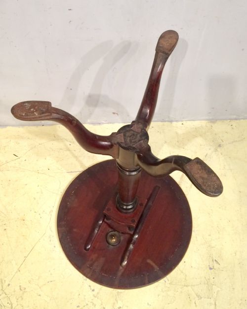 SMALL GEO II MAHOGANY WINE TABLE WITH BIRDCAGE - ADDITIONAL PHOTO 3