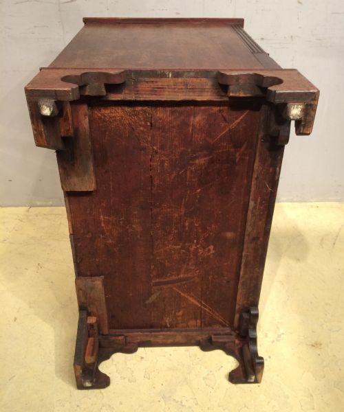SMALL GEORGIAN MAHOGANY CHEST OF DRAWERS - ADDITIONAL PHOTO 8