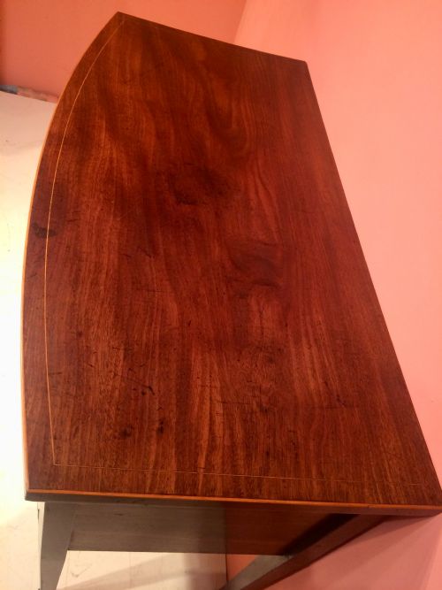 SMALL GEORGIAN MAHOGANY BOW FRONTED SIDEBOARD - ADDITIONAL PHOTO 3