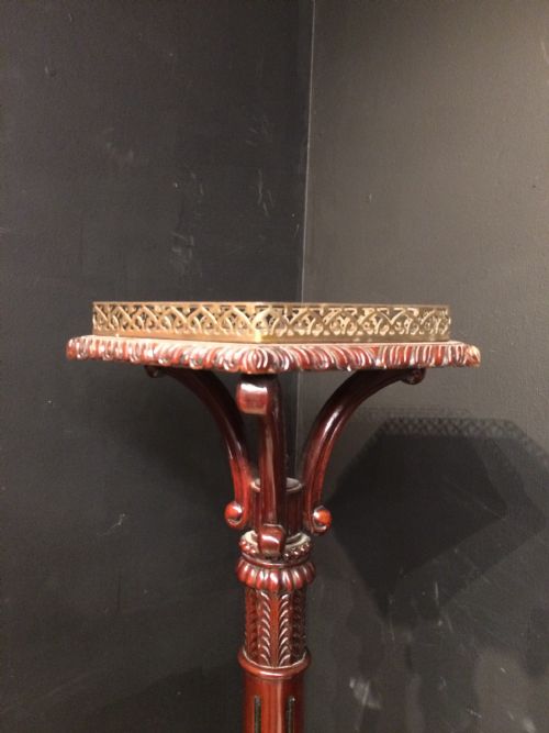 CHIPPENDALE STYLE CARVED MAHOGANY PEDESTAL - ADDITIONAL PHOTO 2