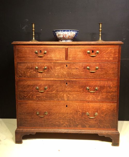 georgian oak chest of drawers - CATEGORY: ANTIQUE CHEST OF DRAWERS - DATED GEORGIAN