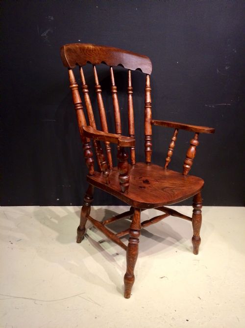 LARGE ASH AND ELM COUNTRY ARMCHAIR - ADDITIONAL PHOTO 1