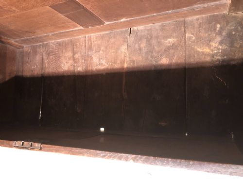 17TH CENTURY CARVED OAK COFFER - ADDITIONAL PHOTO 6