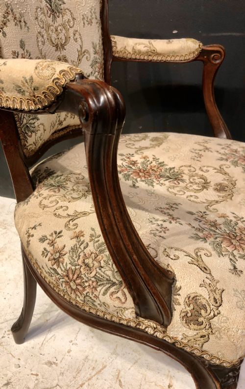 FRENCH HEPPLEWHITE CARVED CABRIOLE LEG MAHOGANY ARMCHAIR - ADDITIONAL PHOTO 5